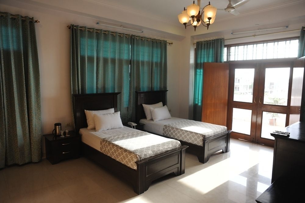 Raj Regency Hotel Jaipur Exterior photo