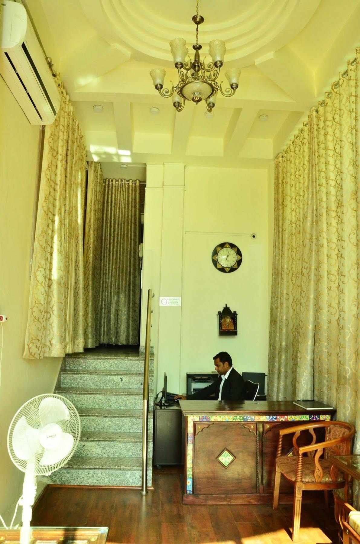 Raj Regency Hotel Jaipur Exterior photo
